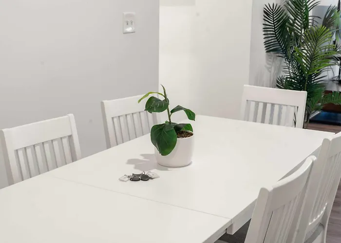 Hébergement de vacances Spacious 3br Urban Getaway W Gym *